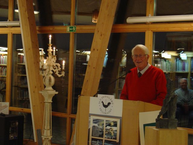 Carl-Göran Ekerwald berättade 2010 under rubriken